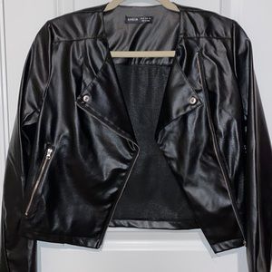 Black faux leather jacket size XS, shein